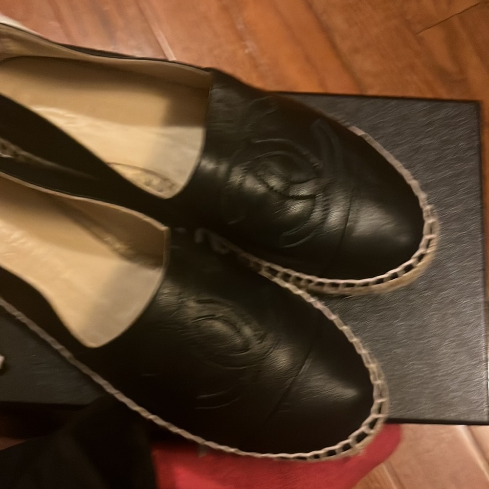 Black Chanel Espadrilles (size 8) - Picture 4 of 6